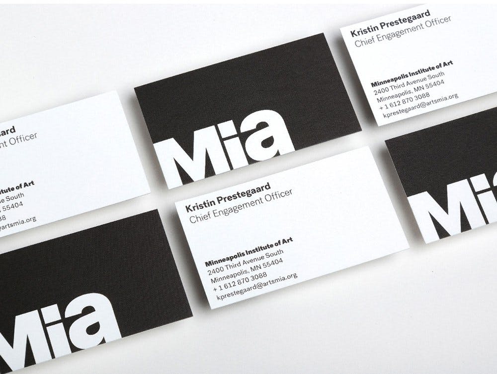 Post-Grotesk-Mia-Business-Cards